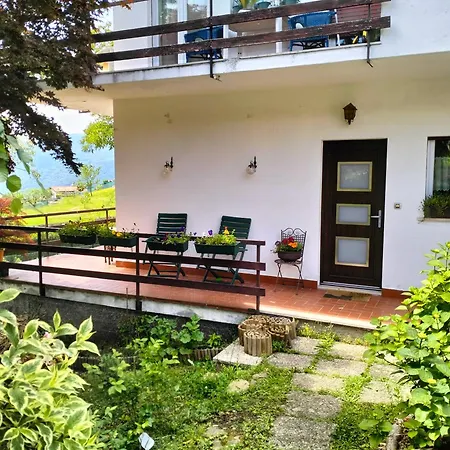 Gemuetliche In Apartament