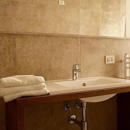 Wohnung Villa Famiglia2 Mit Gemeinschaftlichem Pool Apartment *