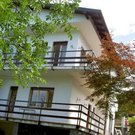 Gemuetliche In Lejlighed