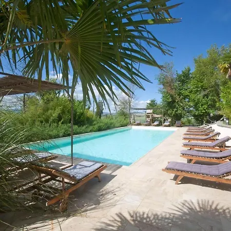 Wohnung Villa Famiglia2 Mit Gemeinschaftlichem Pool