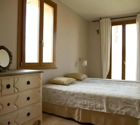 Apartment Wohnung Villa Famiglia2 Mit Gemeinschaftlichem Pool *